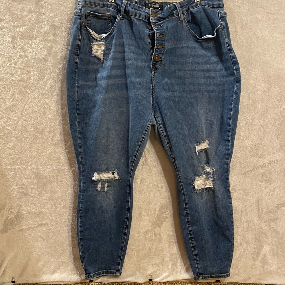 Judy Blue Pants Women’s 24W Blue High Rise Button Fly Distressed Medium Wash